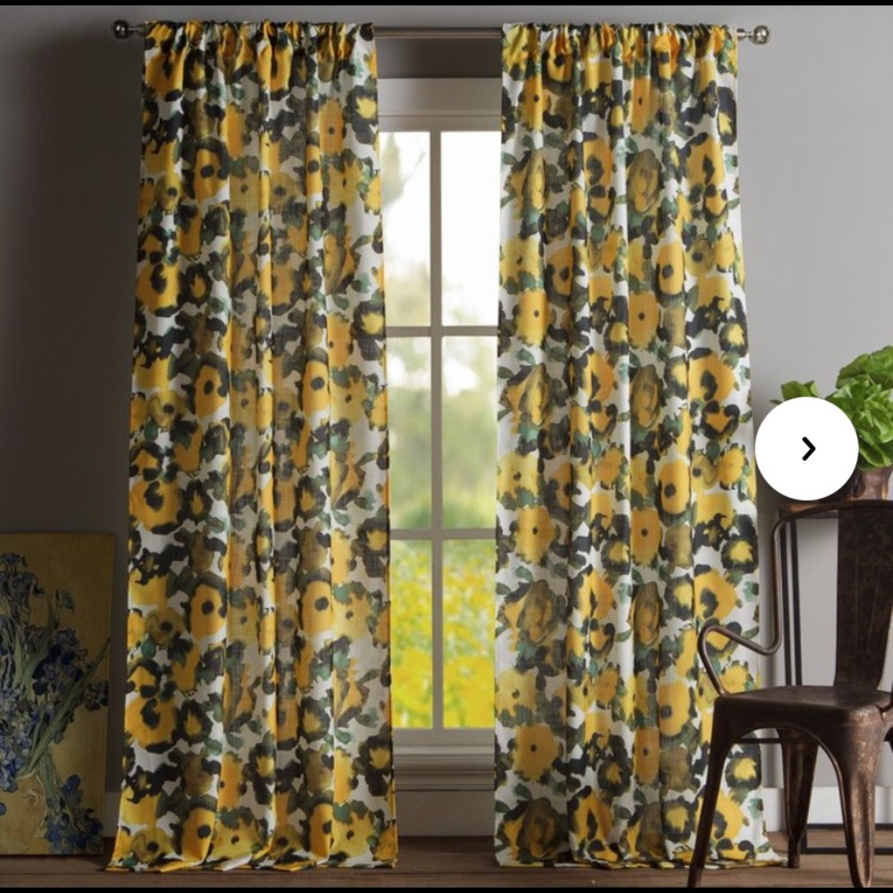 NWOT Sedona nature floral curtains (set of two)